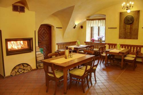 Hostal Penzion U Kriveho Psa