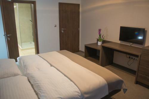 Hostal Restaurace A Penzion U Kl�sk?
