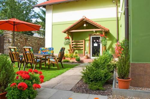 Hostal Pension Marathon