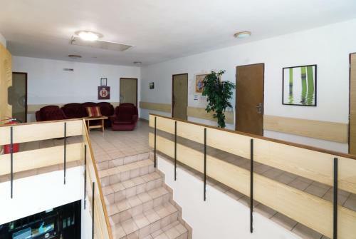 Motel Na Kov�rn?