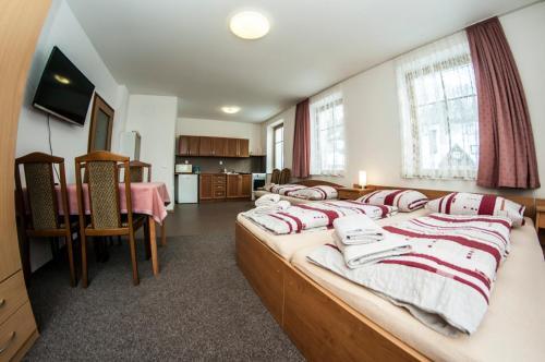 Hostal Pension 220