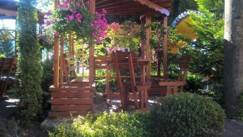 Hostal Penzion Restaurant Pod Boub�nem