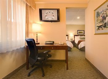 Bolger Hotel And Conference Center