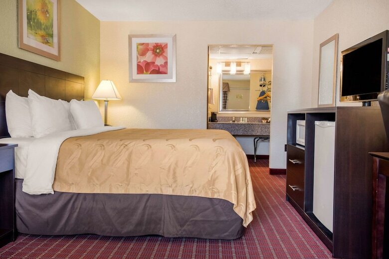 Hotel Quality Inn Huntingburg