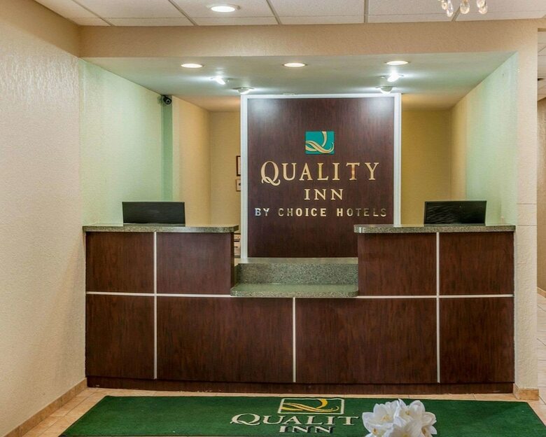 Hotel Quality Inn Huntingburg