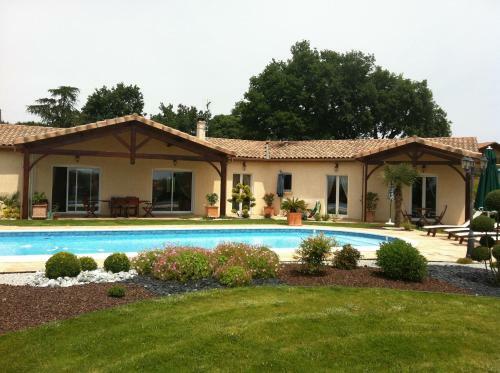 Bed & Breakfast Chambres D'h�tes Le Clos Castel