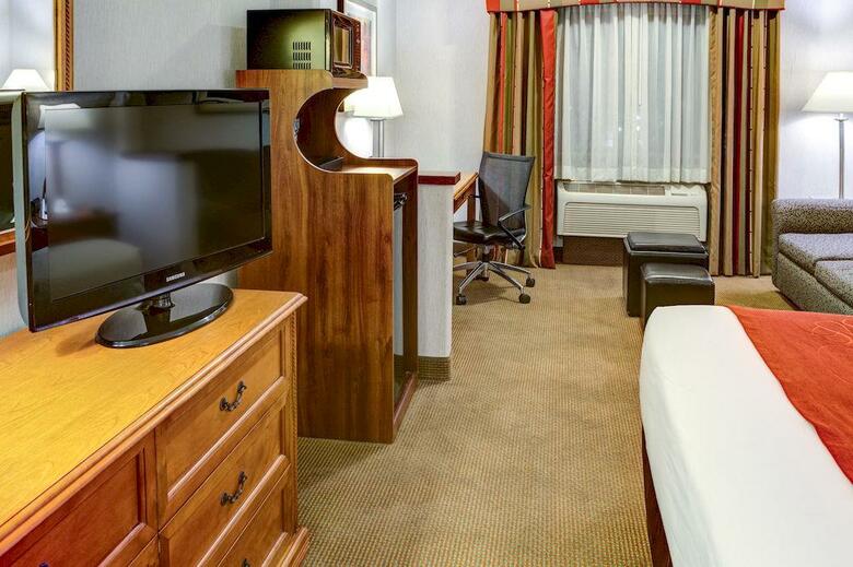 Hotel Comfort Suites Stevenson Ranch