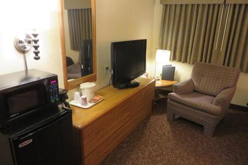 Hotel Americinn Forest Lake