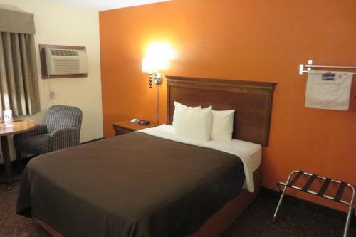 Hotel Americinn Forest Lake