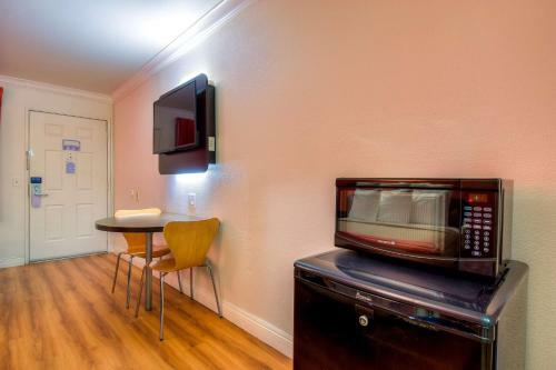 Motel 6 Menifee Sun City Ca