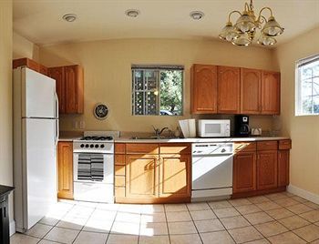 Nature's Inn Bed And Breakfast