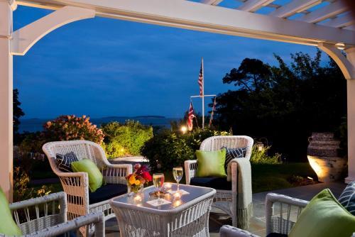 Bed & Breakfast A Little Inn On Pleasant Bay