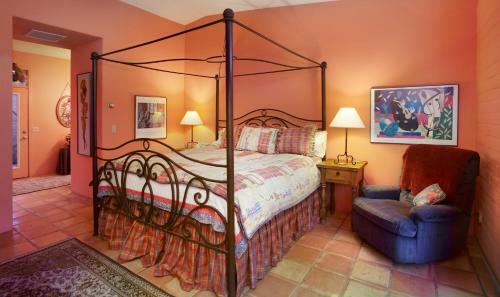 Cactus Cove Bed And Breakfast Inn