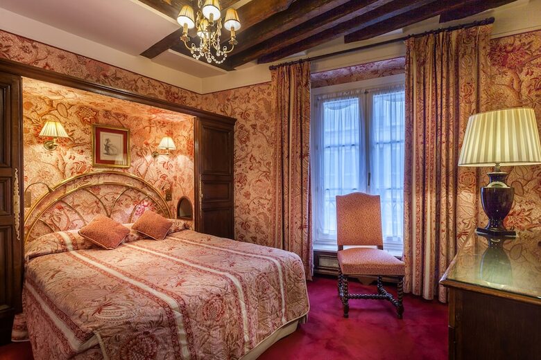 Hotel Saint Germain Des Pr�s