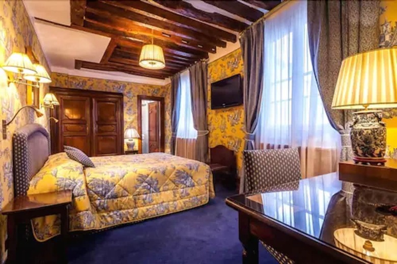 Hotel Saint Germain Des Pr�s