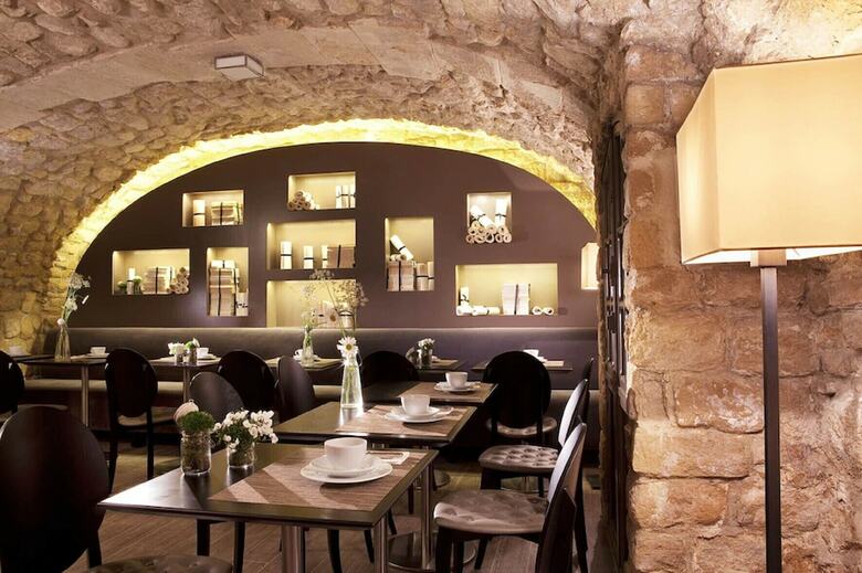Hotel Verneuil