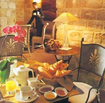 Hotel Alison