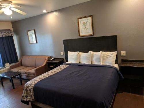Palace Inn Motel East
