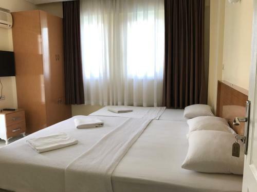 Cam Hotel