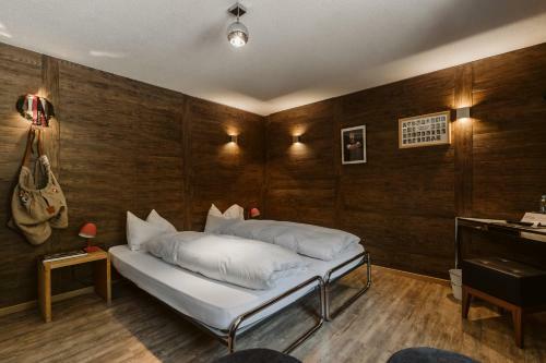 Hostal Landgasthof Lueg