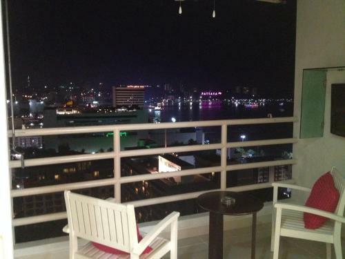Aparthotel View Talay 6 Pattaya Beach Condominium By Honey