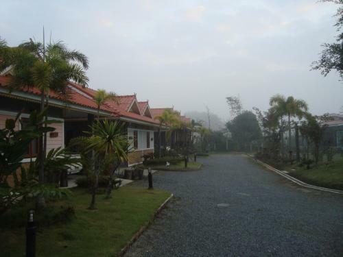 Hotel Chiang Rai Khuakrae Resort