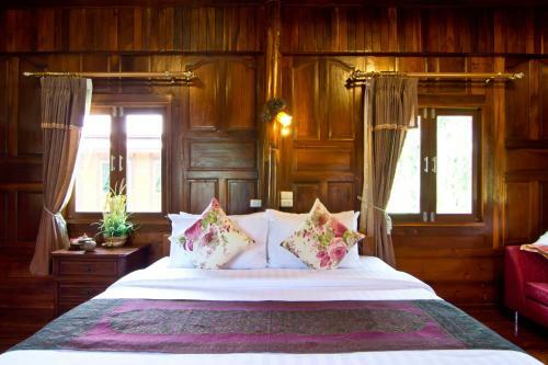 Hotel Bueng Bua Thong Resort
