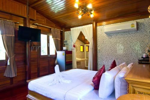 Hotel Bueng Bua Thong Resort