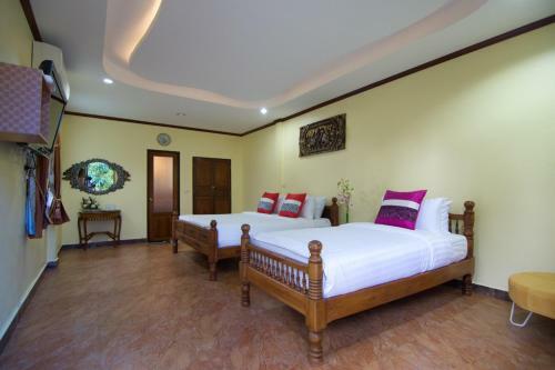 Hotel Bueng Bua Thong Resort
