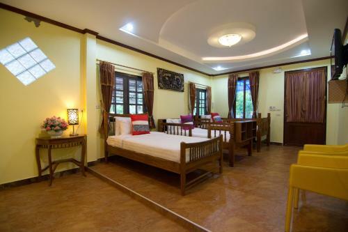 Hotel Bueng Bua Thong Resort