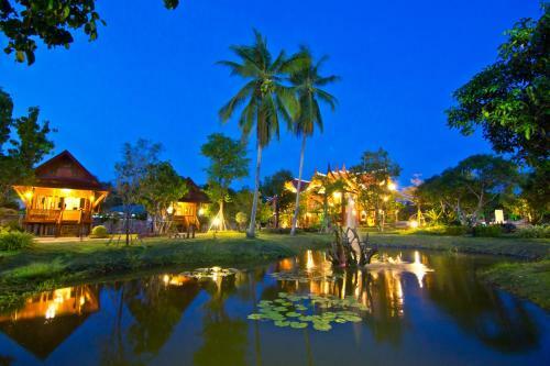 Hotel Bueng Bua Thong Resort