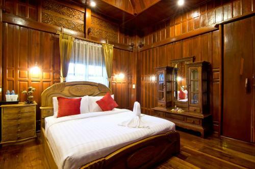 Hotel Bueng Bua Thong Resort