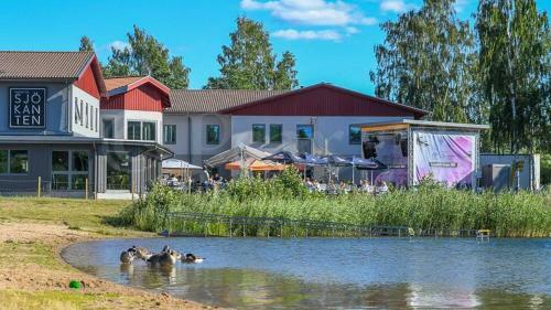 A6 Hotell & Vandrarhem