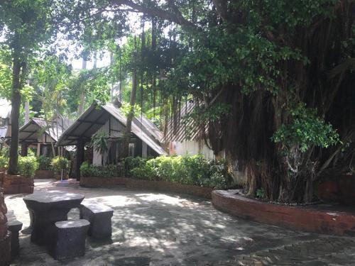 Hotel Pine Bungalow Krabi