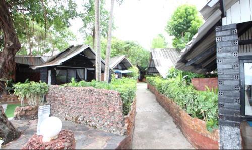 Hotel Pine Bungalow Krabi