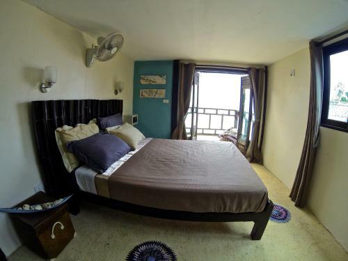 Hostal Davy Jones Locker Hotel
