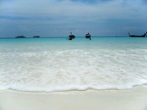 Hostal Davy Jones Locker Hotel