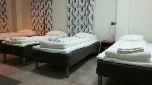 Metro Hotel