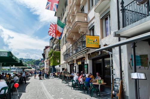 Hotel Pickwick And Pub