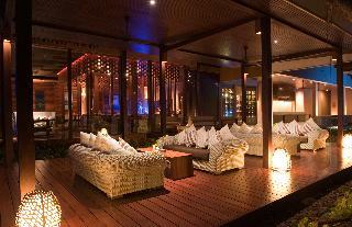 Hotel Wanakarn Beach Resort & Spa