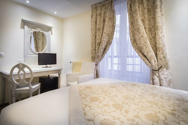 Hotel Arcadie Montparnasse