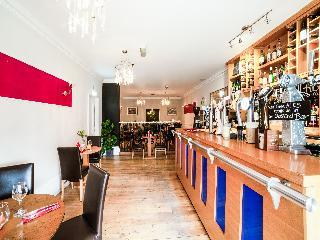 Victoria Park Hotel