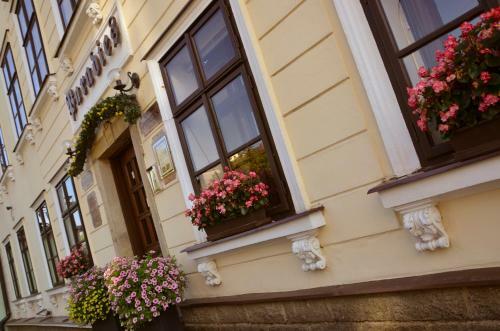 Hotel Paradies