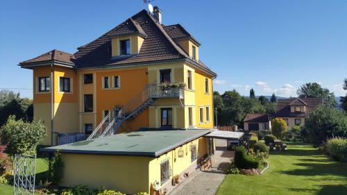 Aparthotel Penzion Medovil
