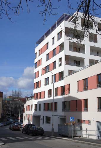 Leongargt Apartments