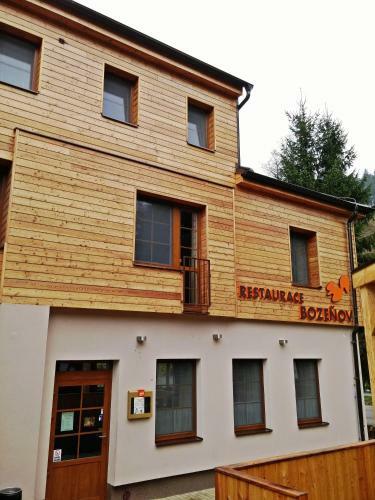 Wellness Hotel Boze?ov