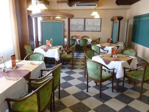 Hostal Penzion ?enk Pardubice