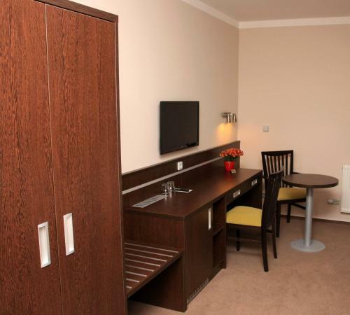 Hostal Penzion A Restaurace Na Net?eb?