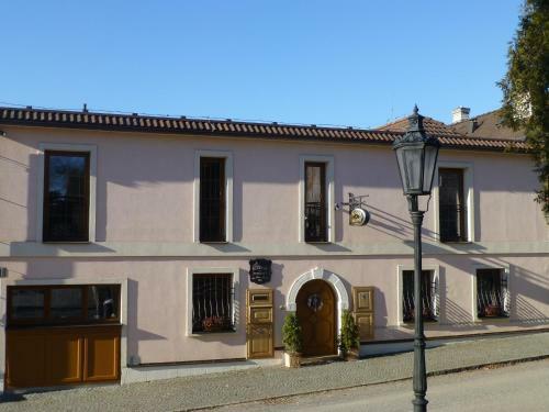 Hostal Penzion V Podz�m?� Litomy?l