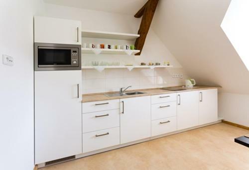 Hostal H�jenka Strakov